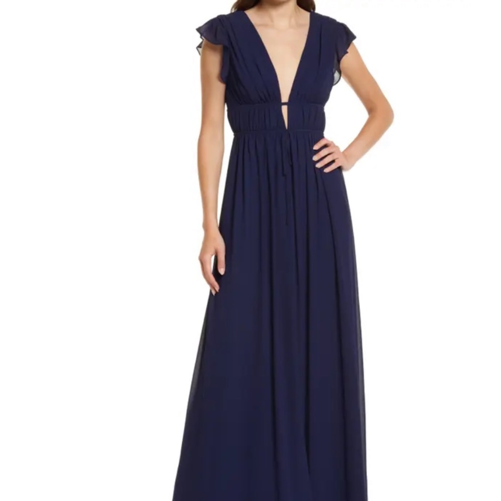 Lulus, navy maxi dress, size large, brand new with tags.
